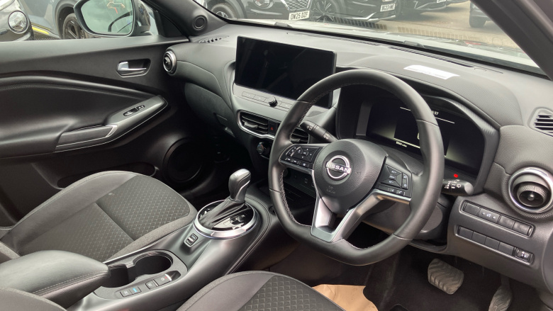 Nissan Juke 1.6 Hybrid N-Connecta 5dr Auto Hybrid Hatchback